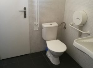 Obrázek 7. Upravená toaleta